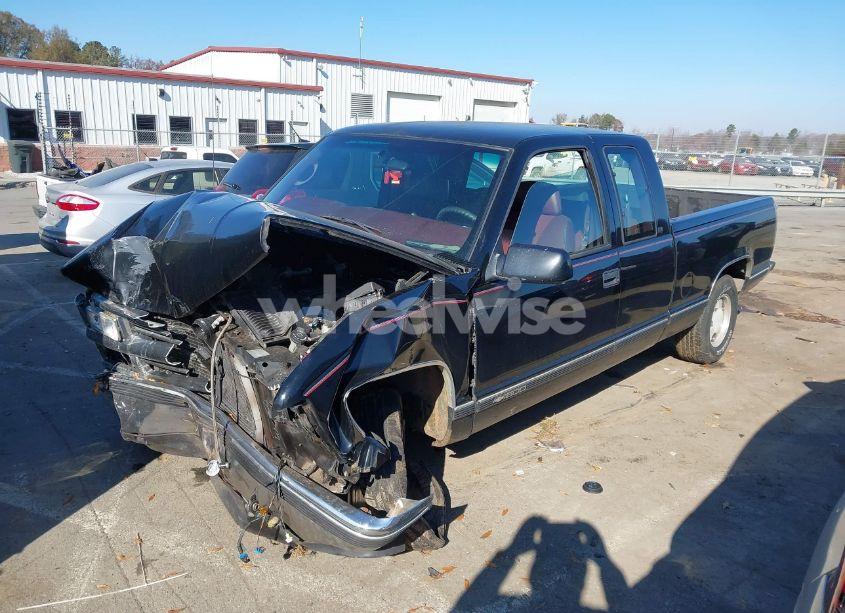 Photo 2 of 1997 Chevrolet C1500 FLEETSIDE (VIN 1GCEC19W8VE210057)