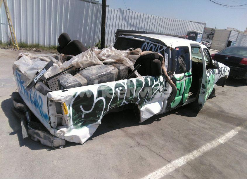 Photo 4 of 2002 Chevrolet Silverado 1500 (VIN 1GCEC19X02Z196913)