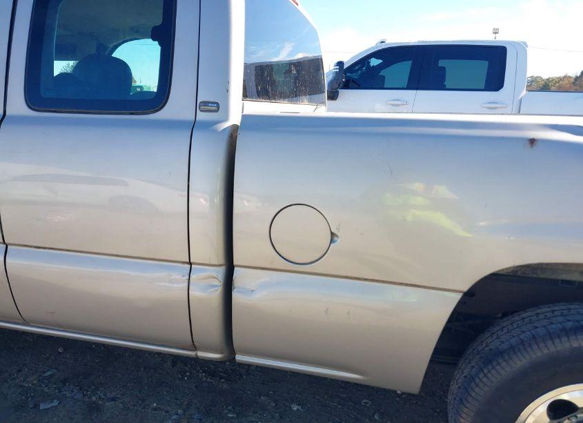 Photo 18 of 2004 Chevrolet Silverado 1500 WORK TRUCK (VIN 1GCEC19X04Z348305)