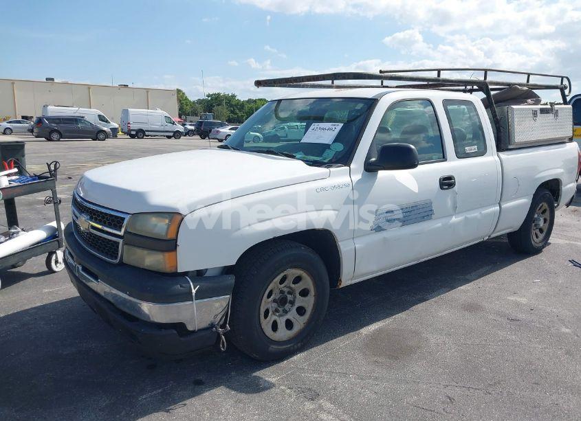 Photo 2 of 2006 Chevrolet Silverado 1500 WORK TRUCK (VIN 1GCEC19X06Z121523)