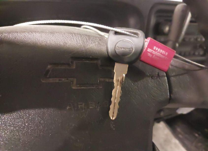 Photo 11 of 2005 Chevrolet Silverado 1500 (VIN 1GCEC19X15Z117561)