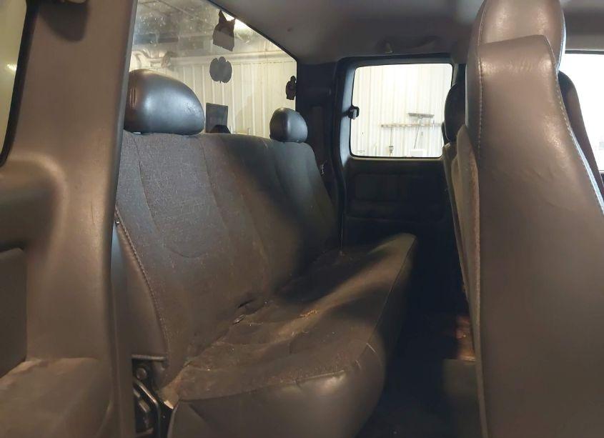 Photo 8 of 2005 Chevrolet Silverado 1500 (VIN 1GCEC19X15Z117561)