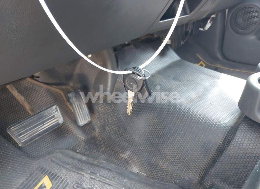 Photo 12 of 2005 Chevrolet Silverado 1500 WORK TRUCK (VIN 1GCEC19X15Z261398)