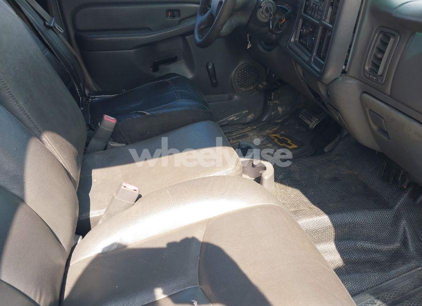 Photo 5 of 2005 Chevrolet Silverado 1500 WORK TRUCK (VIN 1GCEC19X15Z261398)