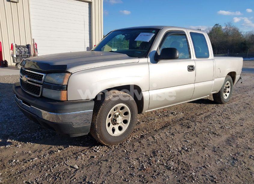 Photo 2 of 2007 Chevrolet Silverado 1500 CLASSIC WORK TRUCK (VIN 1GCEC19X17Z178296)