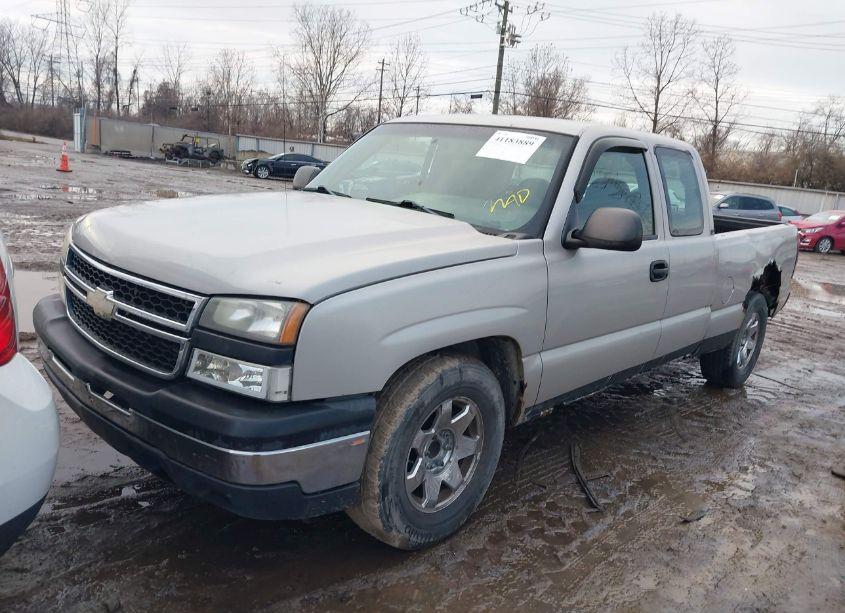 Photo 2 of 2006 Chevrolet Silverado 1500 LS (VIN 1GCEC19X36Z264403)