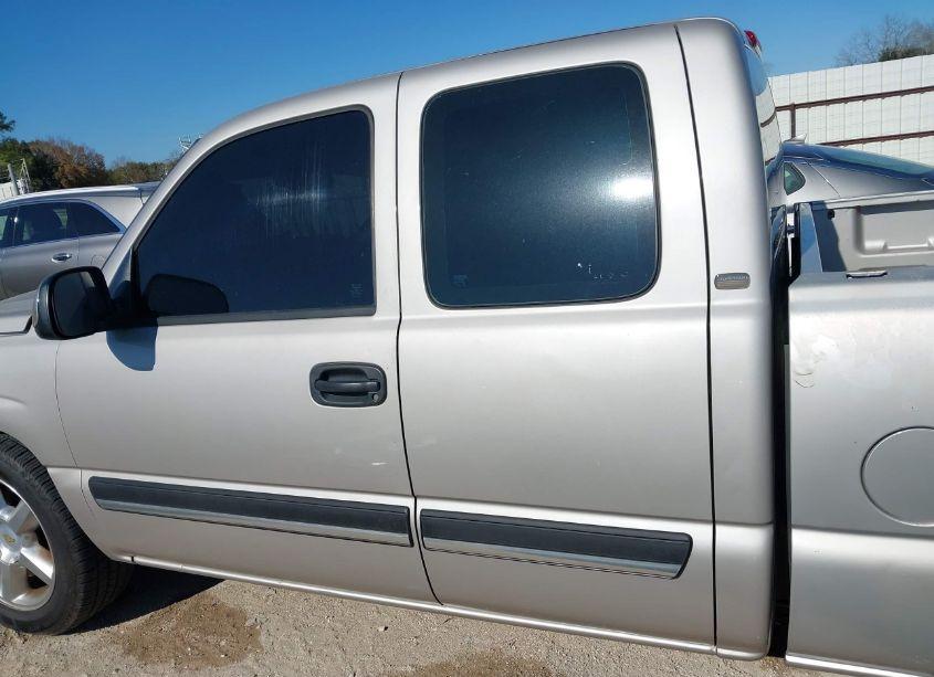 Photo 15 of 2005 Chevrolet Silverado 1500 (VIN 1GCEC19X45Z348468)