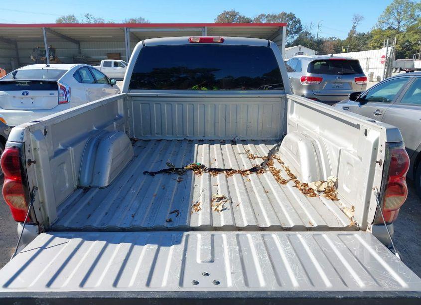 Photo 17 of 2005 Chevrolet Silverado 1500 (VIN 1GCEC19X45Z348468)