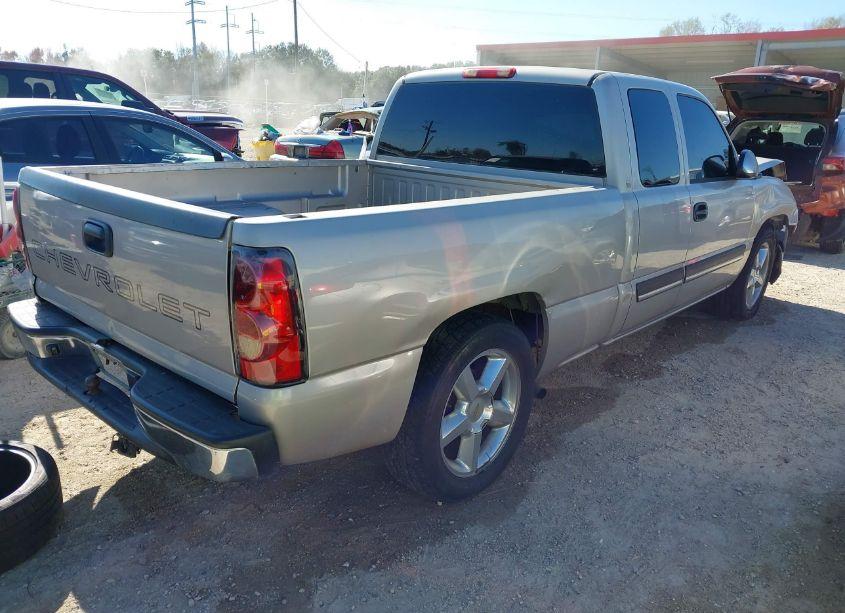 Photo 4 of 2005 Chevrolet Silverado 1500 (VIN 1GCEC19X45Z348468)