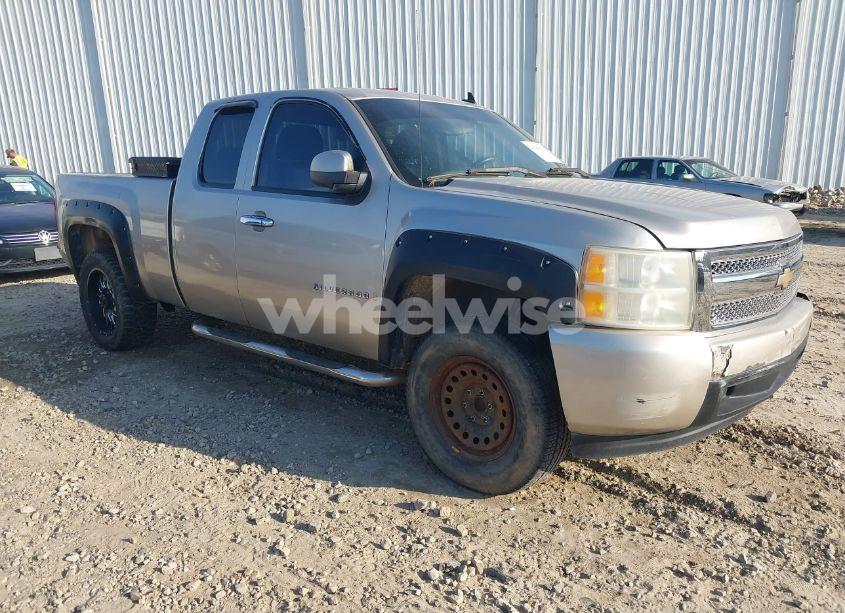2007 Chevrolet Silverado 1500 WORK TRUCK (VIN 1GCEC19X57Z605365) main photo