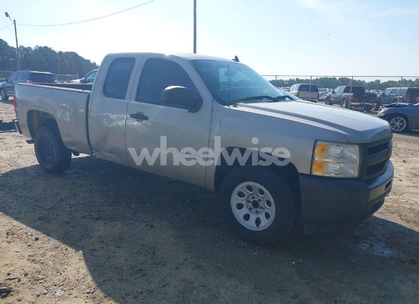 2009 Chevrolet Silverado 1500 WORK TRUCK (VIN 1GCEC19X69Z199390) main photo