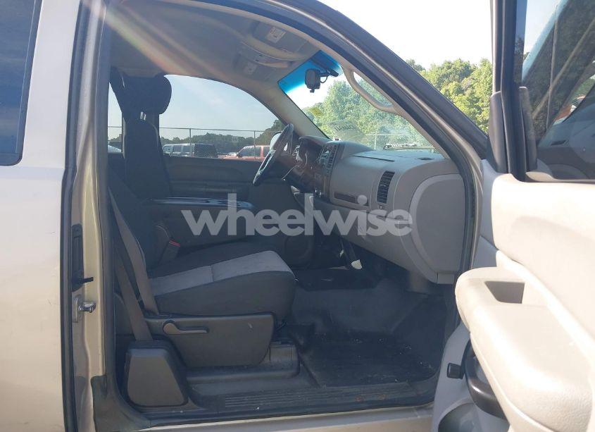 Photo 5 of 2009 Chevrolet Silverado 1500 WORK TRUCK (VIN 1GCEC19X69Z199390)