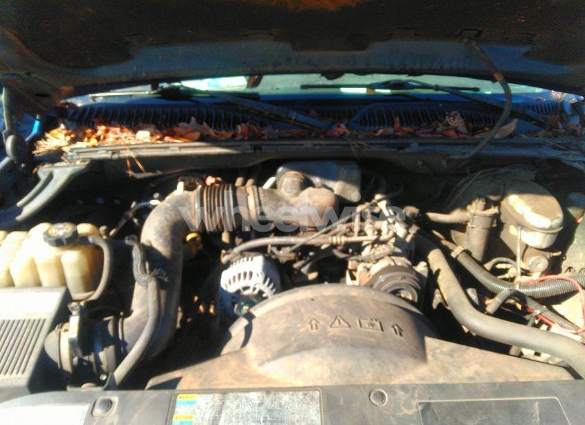 Photo 10 of 2003 Chevrolet Silverado 1500 (VIN 1GCEC19X73Z189975)