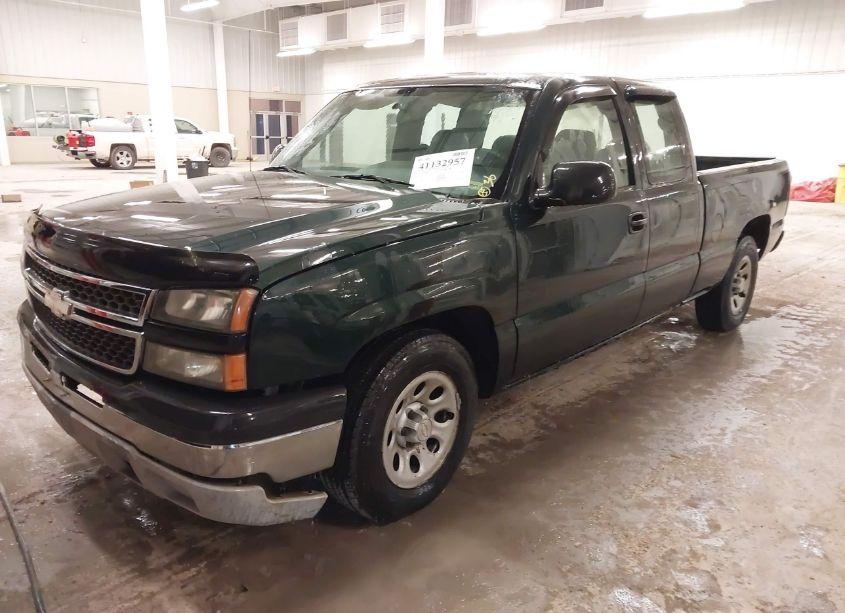 Photo 2 of 2006 Chevrolet Silverado 1500 WORK TRUCK (VIN 1GCEC19X76Z244123)