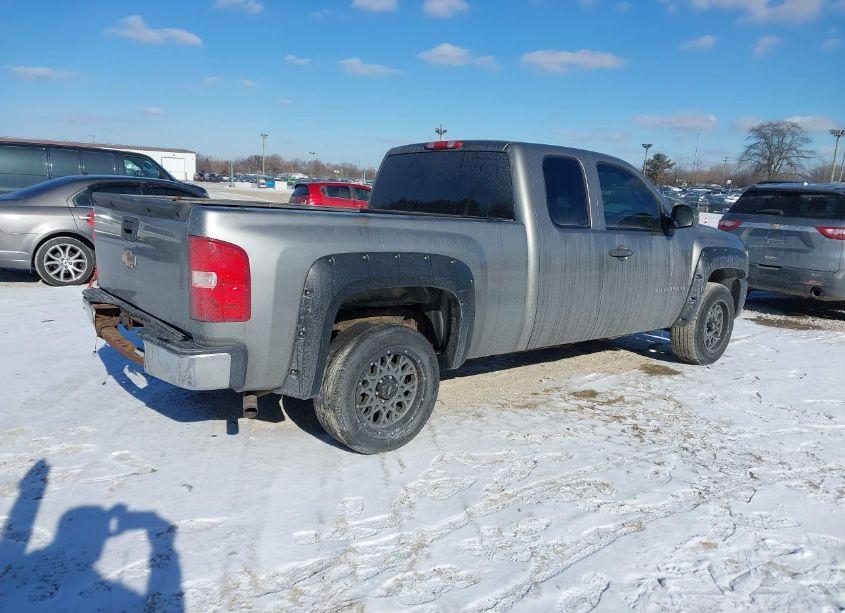 Photo 4 of 2007 Chevrolet Silverado 1500 WORK TRUCK (VIN 1GCEC19X77Z629649)