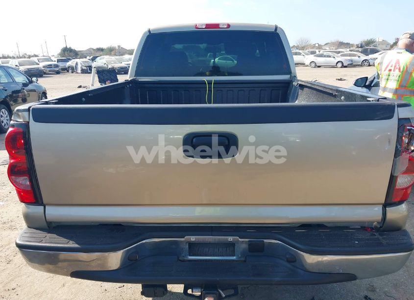 Photo 16 of 2004 Chevrolet Silverado 1500 LS (VIN 1GCEC19XX4Z154297)