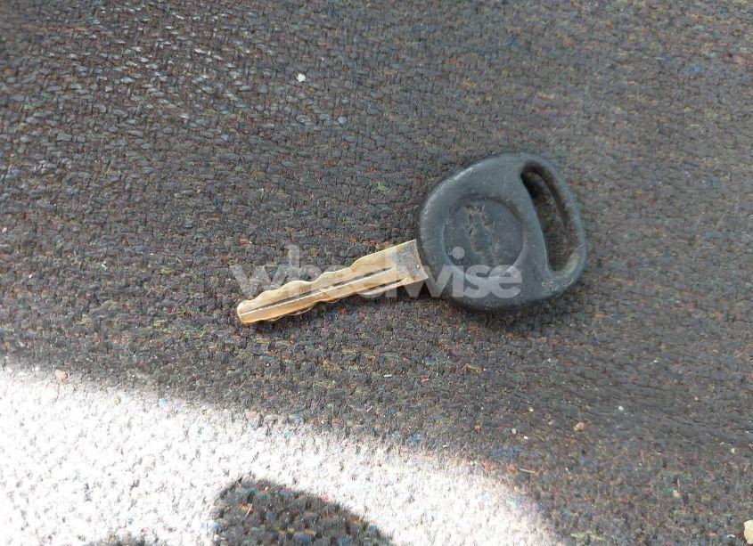 Photo 11 of 2004 Chevrolet Silverado 1500 WORK TRUCK (VIN 1GCEC19XX4Z270714)