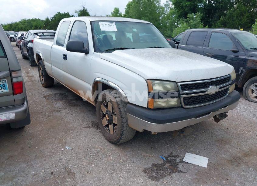 2007 Chevrolet Silverado 1500 CLASSIC WORK TRUCK (VIN 1GCEC19XX7Z108263) main photo
