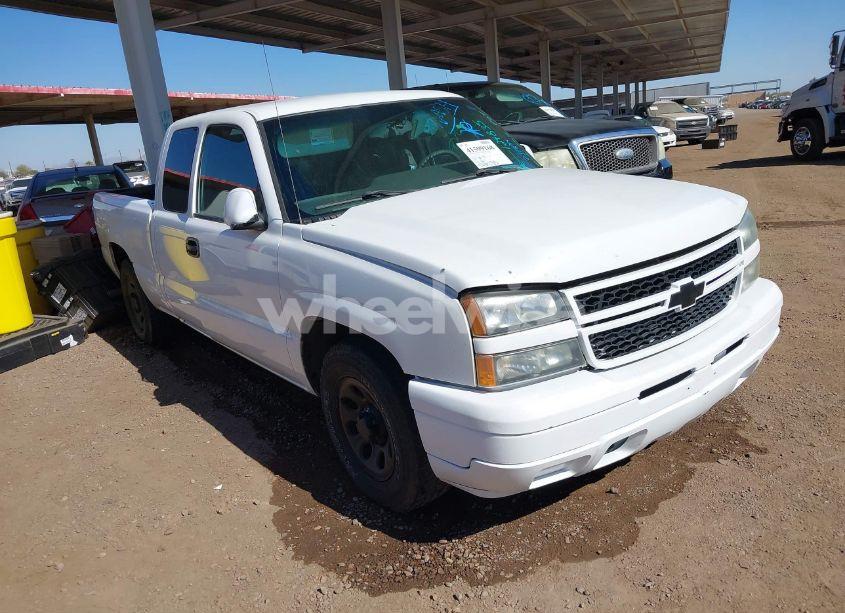 2007 Chevrolet Silverado 1500 CLASSIC WORK TRUCK (VIN 1GCEC19XX7Z124835) main photo