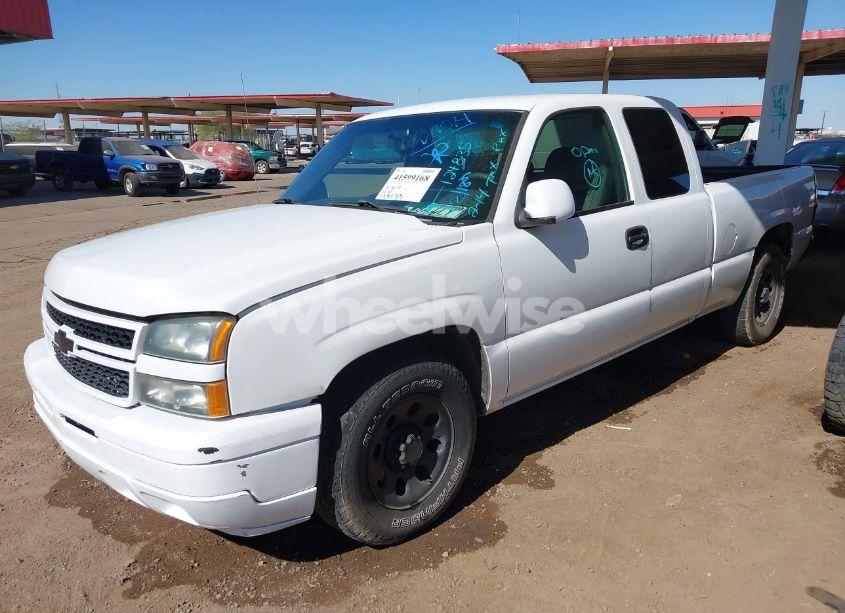 Photo 2 of 2007 Chevrolet Silverado 1500 CLASSIC WORK TRUCK (VIN 1GCEC19XX7Z124835)