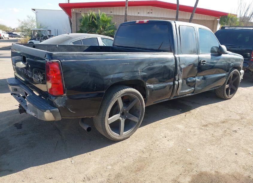 Photo 4 of 2007 Chevrolet Silverado 1500 CLASSIC LS (VIN 1GCEC19XX7Z145636)