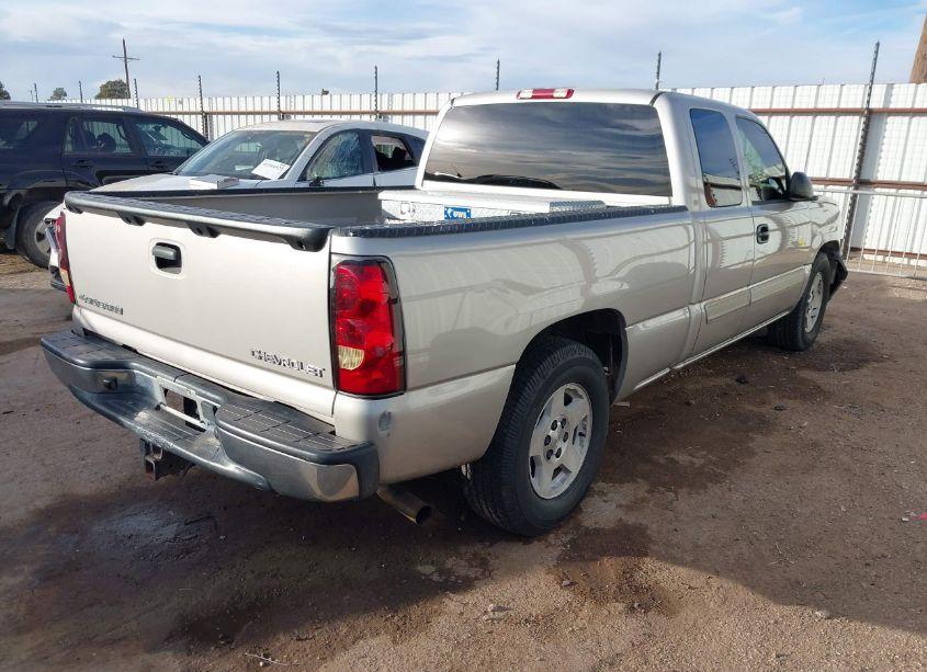 Photo 4 of 2005 Chevrolet Silverado 1500 LS (VIN 1GCEC19Z15Z141960)