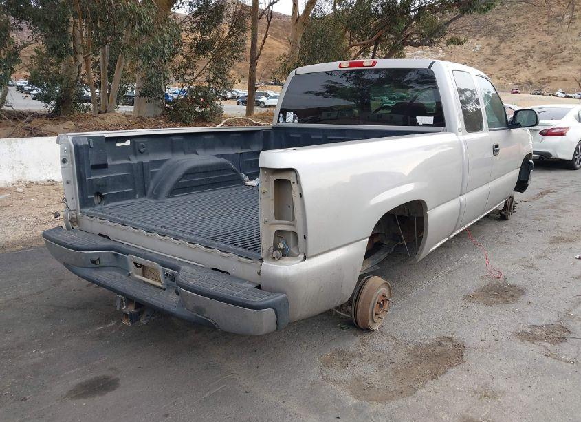 Photo 4 of 2005 Chevrolet Silverado 1500 LS (VIN 1GCEC19Z15Z218164)