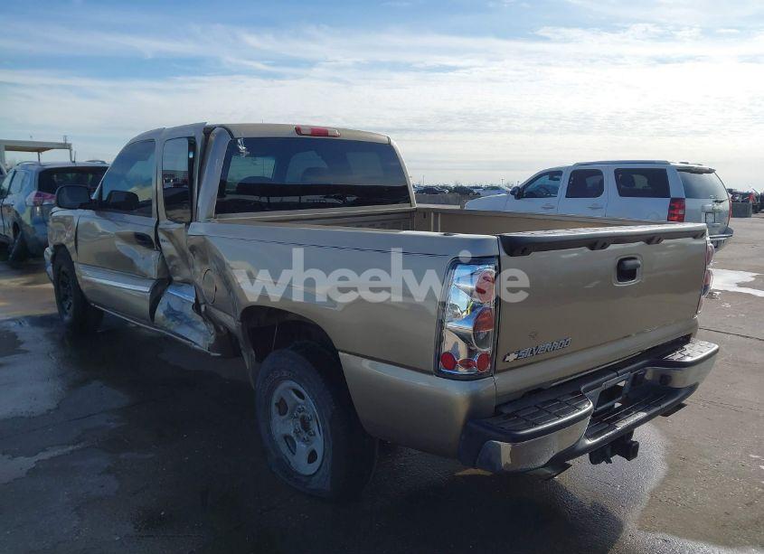 Photo 3 of 2006 Chevrolet Silverado 1500 LT2 (VIN 1GCEC19Z16Z155357)