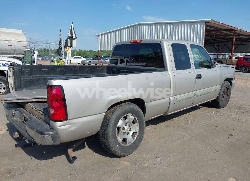 Photo 4 of 2005 Chevrolet Silverado 1500 LS (VIN 1GCEC19Z35Z182266)
