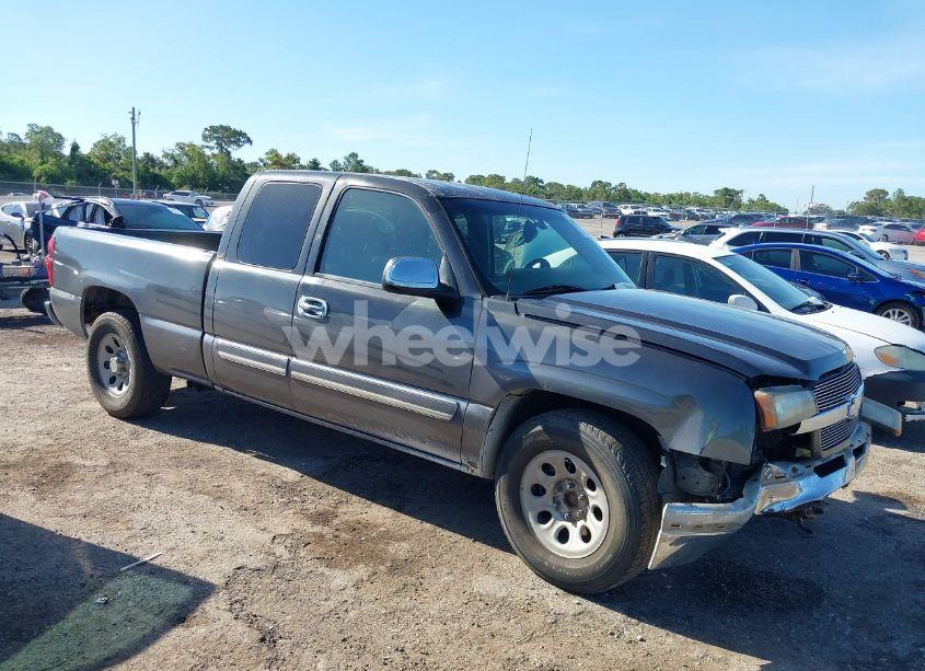 2005 Chevrolet Silverado 1500 LS (VIN 1GCEC19Z45Z212469) main photo