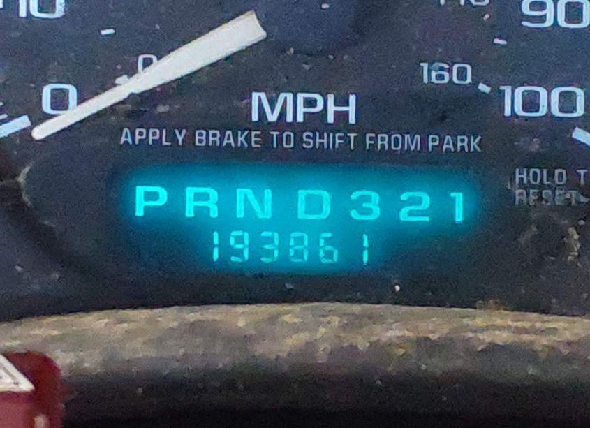 Photo 12 of 2002 Chevrolet Silverado 1500 (VIN 1GCEC19Z52Z311944)