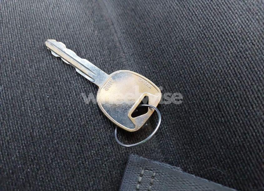 Photo 11 of 2005 Chevrolet Silverado 1500 LS (VIN 1GCEC19Z65Z261026)