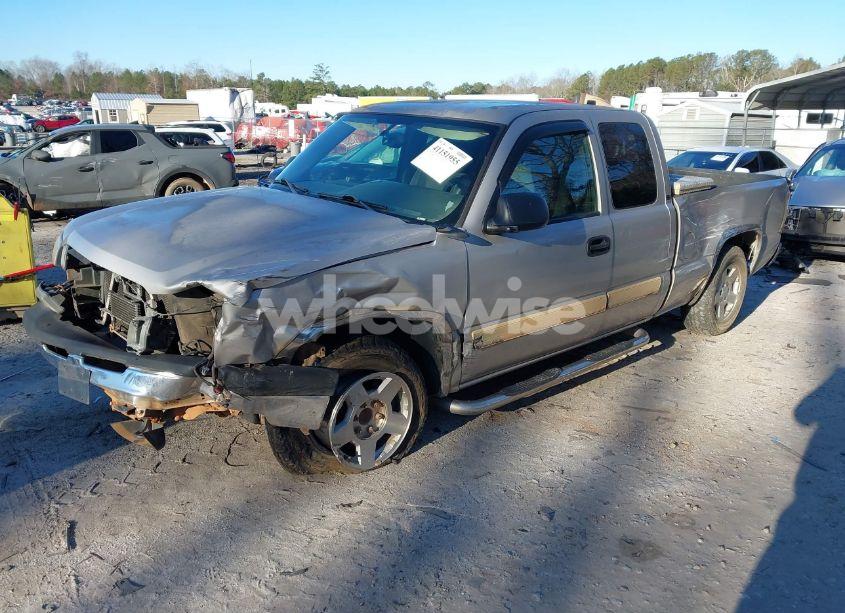 Photo 2 of 2005 Chevrolet Silverado 1500 LS (VIN 1GCEC19Z65Z261026)