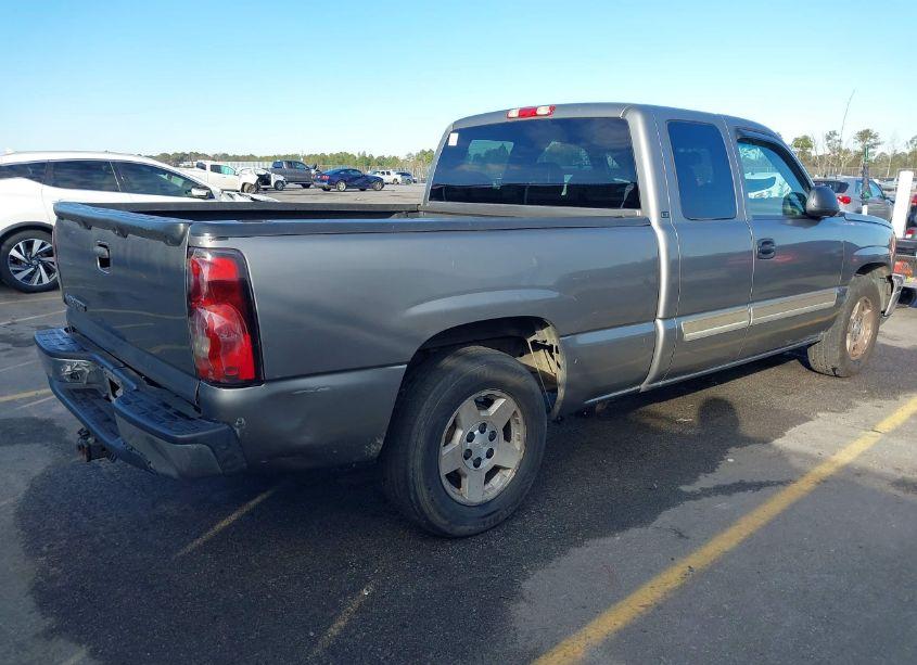 Photo 4 of 2006 Chevrolet Silverado 1500 LT1 (VIN 1GCEC19ZX6Z268708)