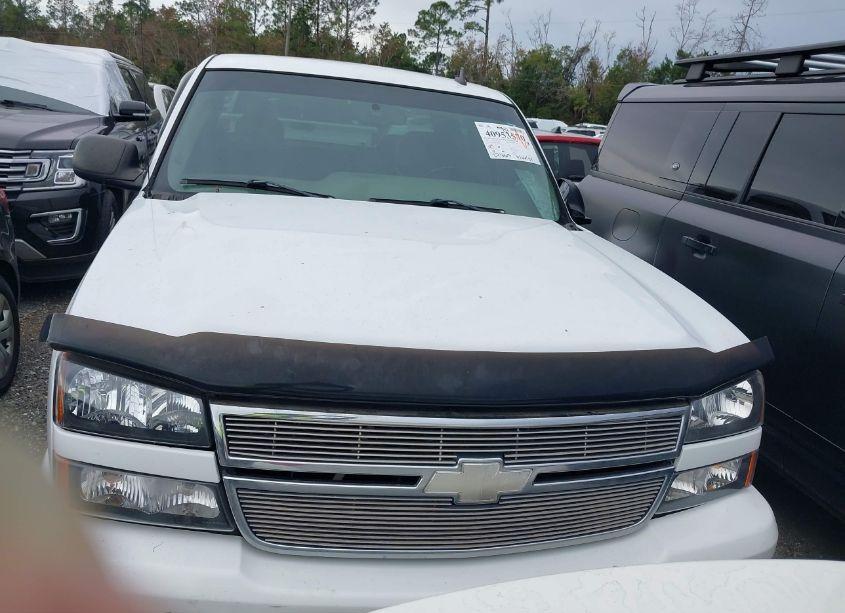 Photo 6 of 2007 Chevrolet Silverado 1500 CLASSIC LT2 (VIN 1GCEC19ZX7Z202063)