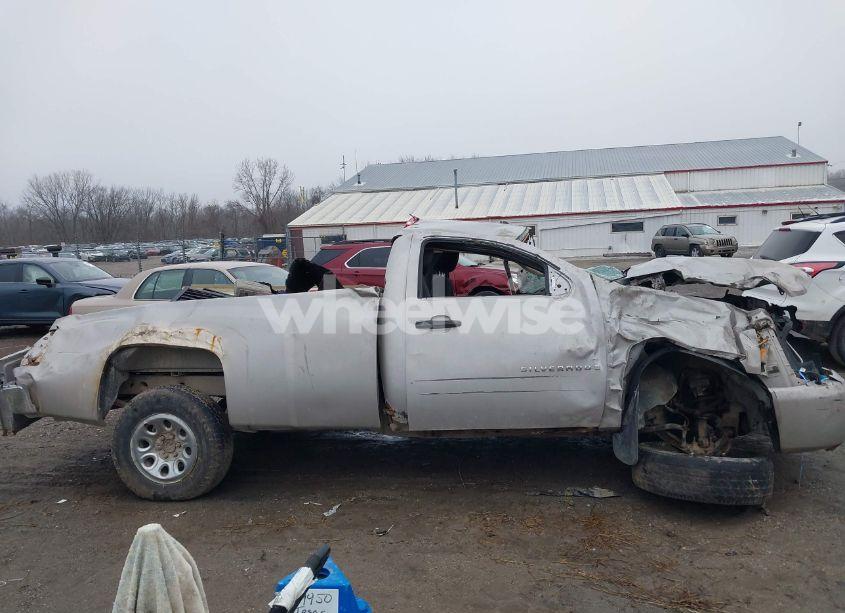 Photo 12 of 2009 Chevrolet Silverado C1500 LT (VIN 1GCEC24C69Z138132)