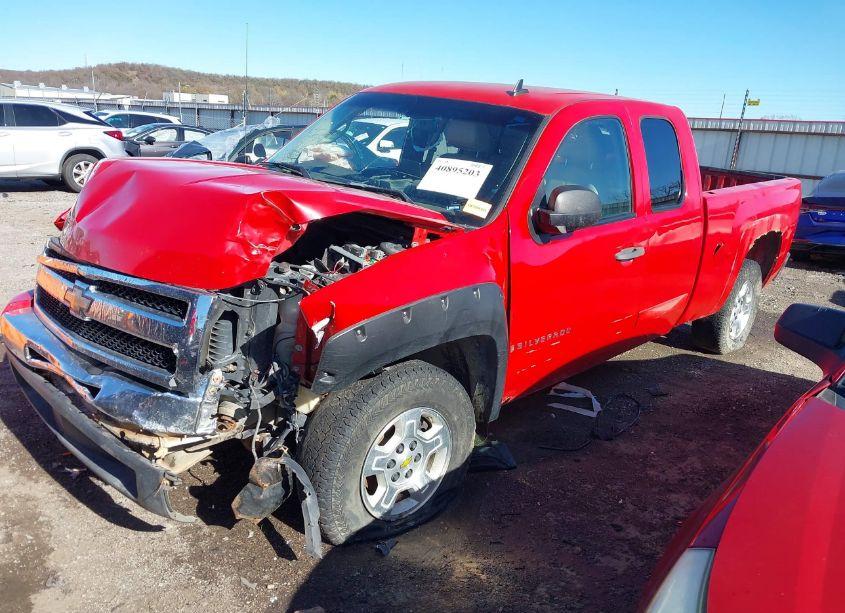 Photo 2 of 2009 Chevrolet Silverado 1500 LT (VIN 1GCEC29029Z277981)