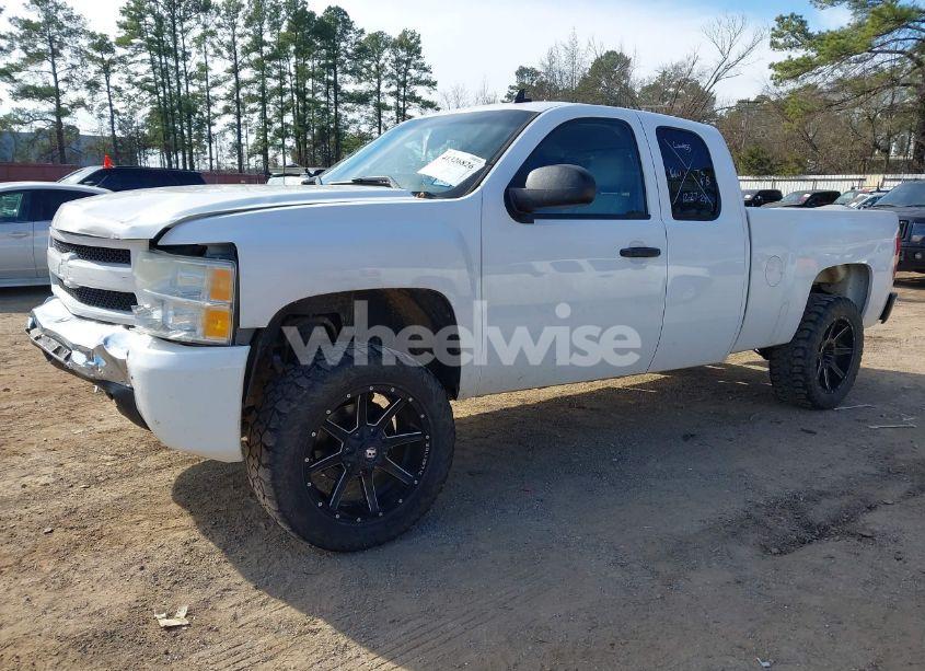 Photo 2 of 2009 Chevrolet Silverado 1500 LT (VIN 1GCEC29029Z278774)