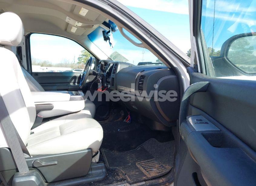 Photo 5 of 2009 Chevrolet Silverado 1500 LT (VIN 1GCEC29029Z278774)