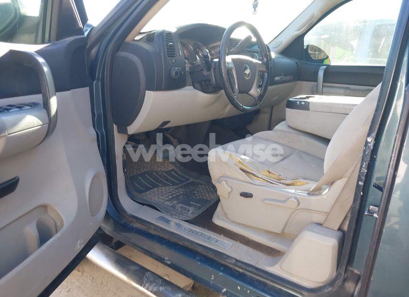 Photo 5 of 2009 Chevrolet Silverado 1500 LT (VIN 1GCEC290X9Z155918)