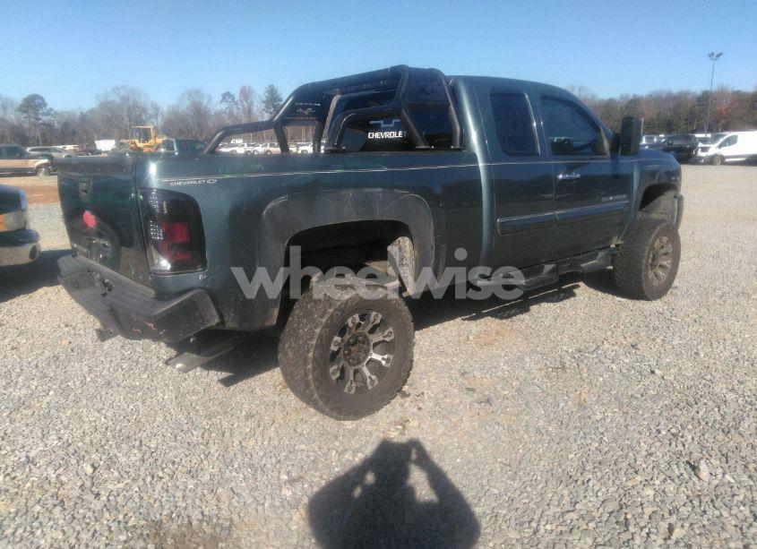 Photo 4 of 2009 Chevrolet Silverado 1500 LT (VIN 1GCEC29J59Z295707)