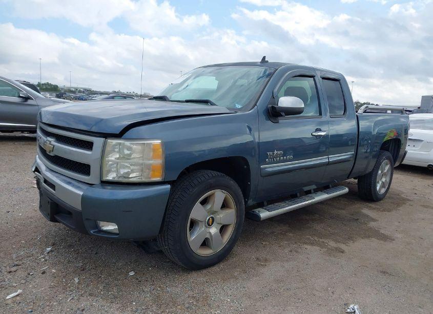 Photo 2 of 2009 Chevrolet Silverado 1500 LT (VIN 1GCEC29J79Z291576)