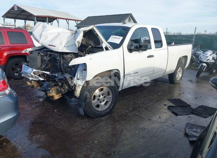 Photo 2 of 2009 Chevrolet Silverado 1500 LT (VIN 1GCEC29J89Z204669)