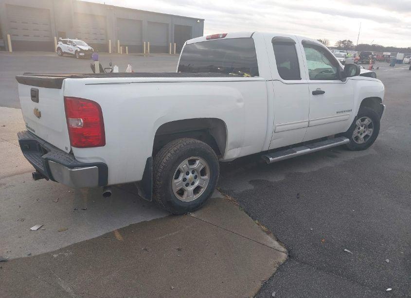 Photo 4 of 2009 Chevrolet Silverado 1500 LT (VIN 1GCEC29J99Z141467)