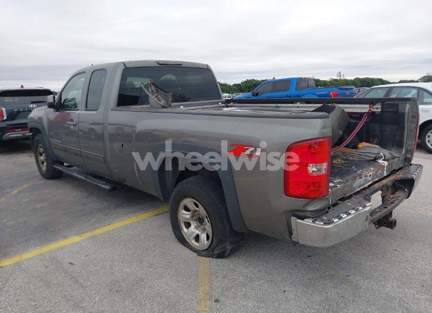 Photo 3 of 2009 Chevrolet Silverado 1500 LTZ (VIN 1GCEC39079E100033)