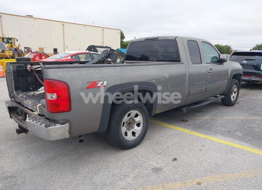 Photo 4 of 2009 Chevrolet Silverado 1500 LTZ (VIN 1GCEC39079E100033)
