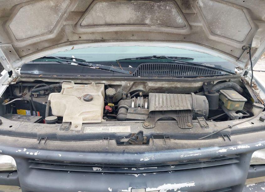 Photo 10 of 2001 Chevrolet Express (VIN 1GCEG15M111163898)
