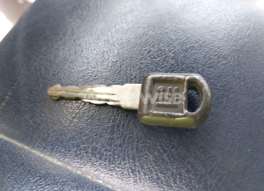 Photo 11 of 1998 Chevrolet Chevy VAN G1500 (VIN 1GCEG15M6W1009839)