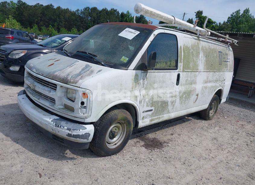 Photo 2 of 1998 Chevrolet Chevy VAN G1500 (VIN 1GCEG15M6W1009839)