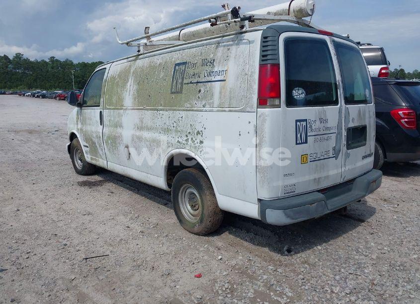 Photo 3 of 1998 Chevrolet Chevy VAN G1500 (VIN 1GCEG15M6W1009839)